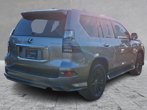 Used 2023 Lexus GX 460 Luxury w/ Sport Design Package AWD/4WD image 4