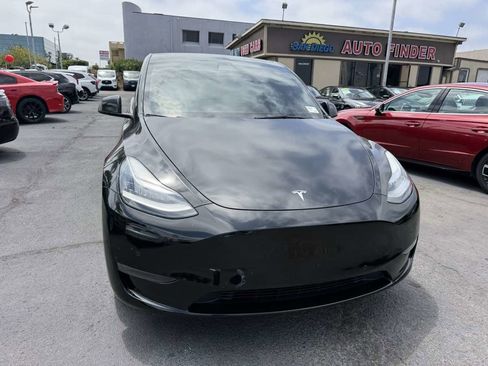 Used 2021 Tesla Model Y Long Range AWD/4WD image 8