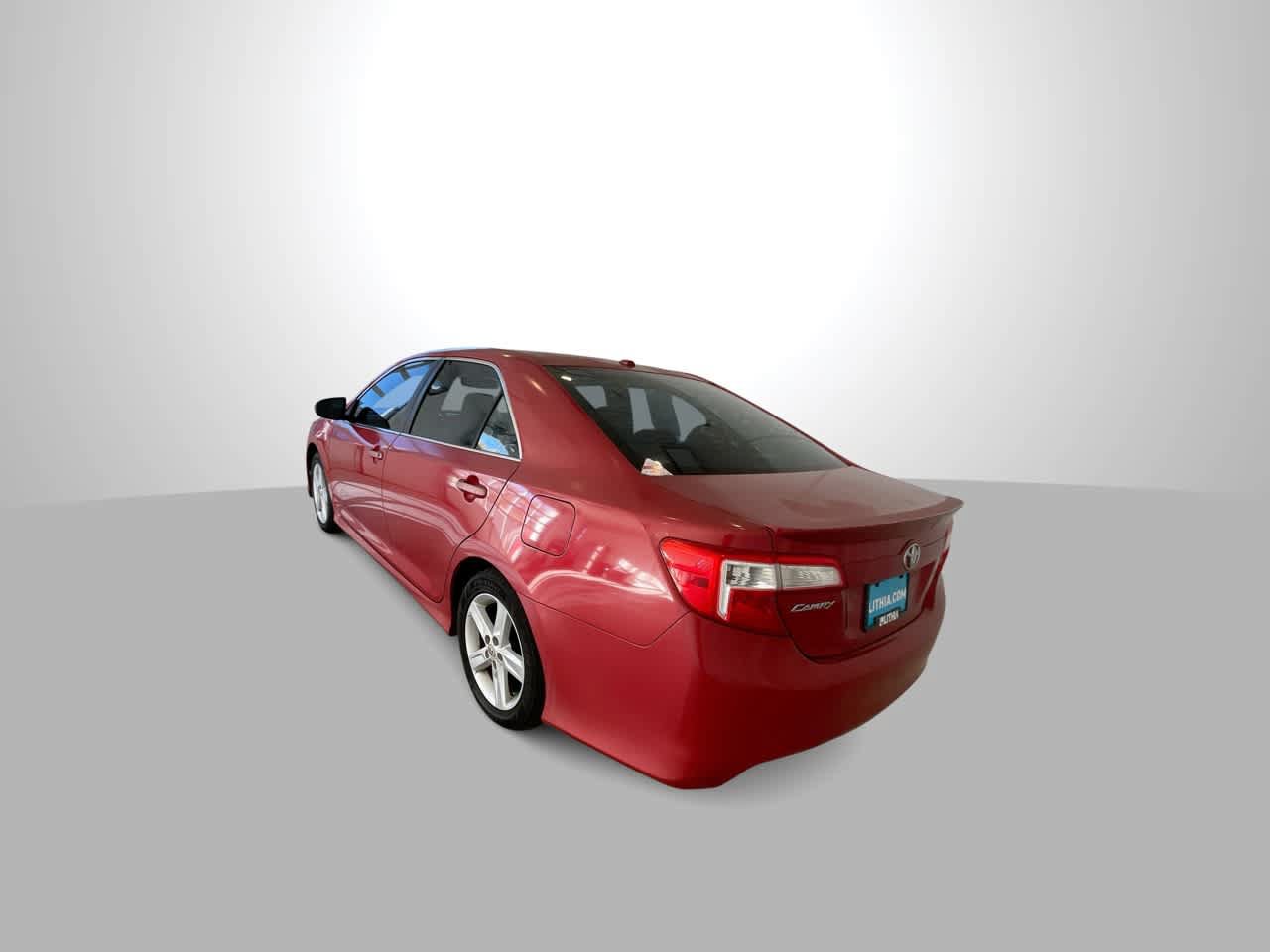 Used 2012 Toyota Camry SE FWD image 6