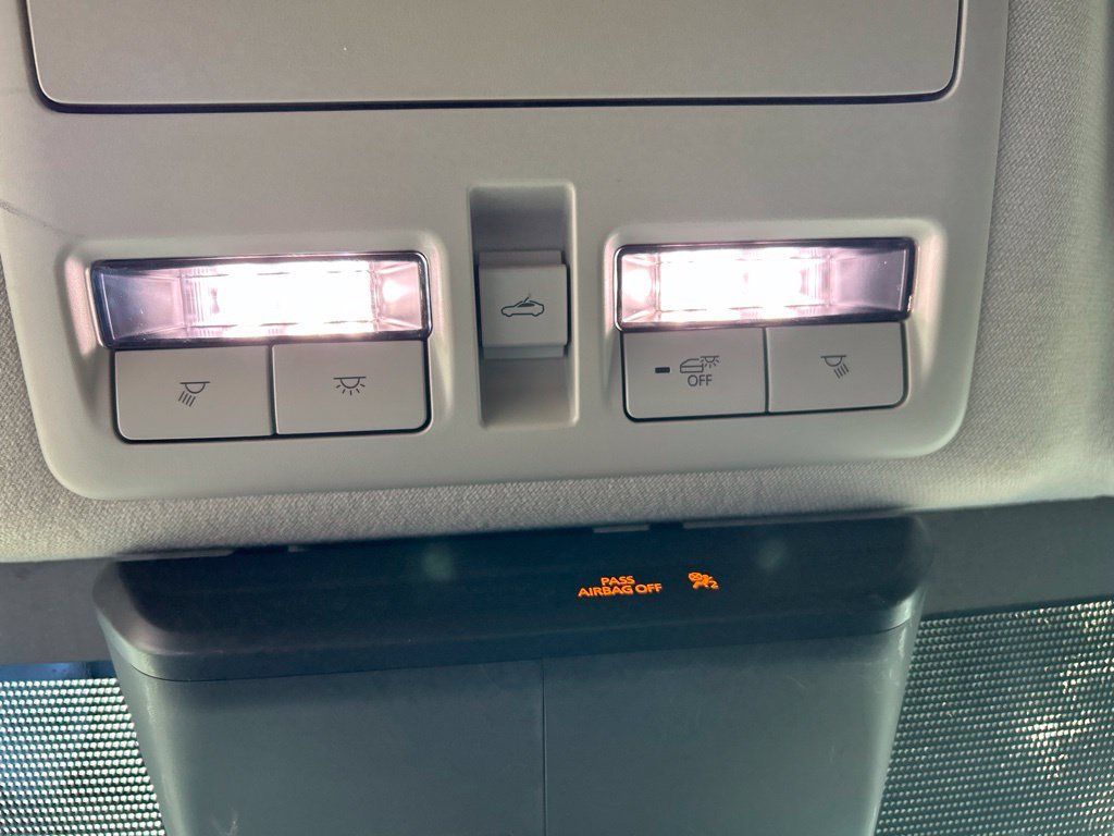 Used 2021 MAZDA MAZDA3 s FWD image 25
