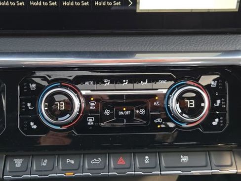 New 2026 GMC Sierra 3500 Denali w/ Denali Reserve Package image 37