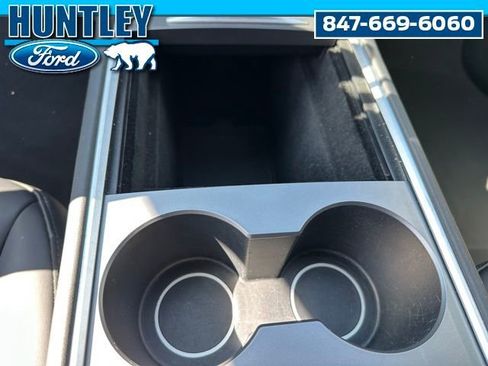 Used 2024 Tesla Model Y Long Range AWD/4WD image 21