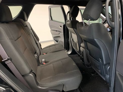 Used 2023 Dodge Durango R/T w/ Blacktop Package RWD image 6