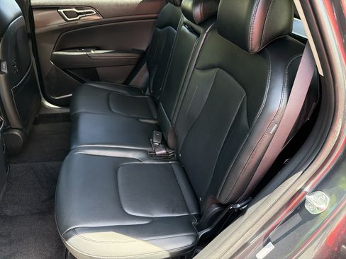 Used 2025 Kia Sportage EX w/ Premium Package FWD image 19