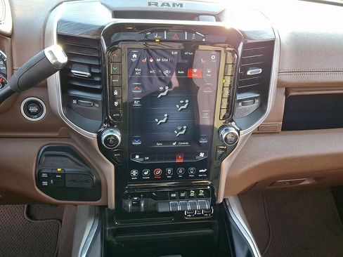 Used 2021 RAM 3500 Laramie image 19