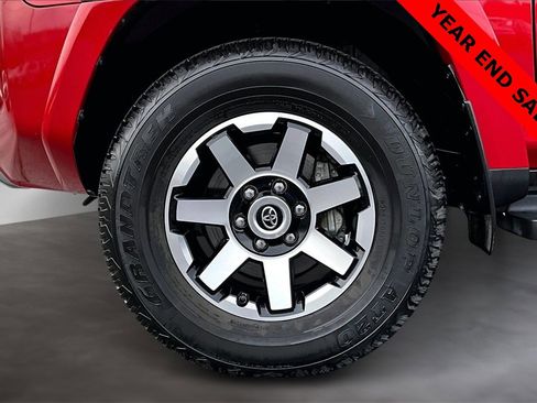 Used 2023 Toyota 4Runner TRD Off-Road image 9