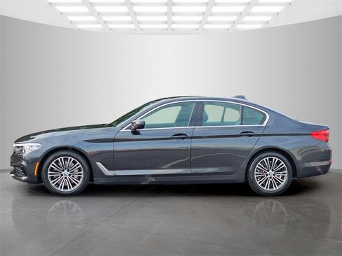 Used 2019 BMW 530i w/ Convenience Package image 3