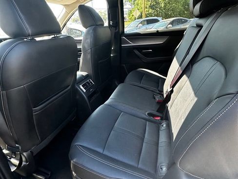 Used 2024 MAZDA CX-90 Plug-In Hybrid w/ Preferred AWD/4WD image 8