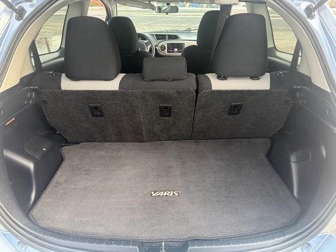 Used 2012 Toyota Yaris LE image 22