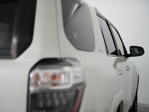 Used 2018 Toyota 4Runner Limited image 71