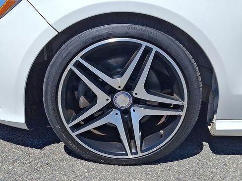 Used 2014 Mercedes-Benz CLA 250 4MATIC image 8