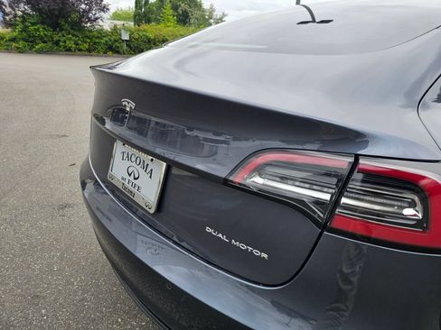 Used 2022 Tesla Model 3 Long Range AWD/4WD image 17