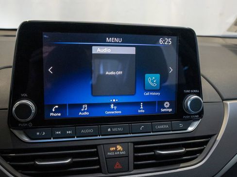 New 2025 Nissan Altima 2.5 SR image 8