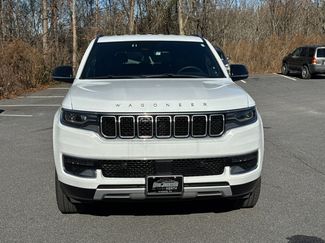 Used 2024 Jeep Wagoneer Series II w/ Flexible Seating Group video 2