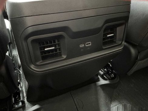 Used 2025 Chevrolet Silverado 1500 LT Trail Boss AWD/4WD image 16
