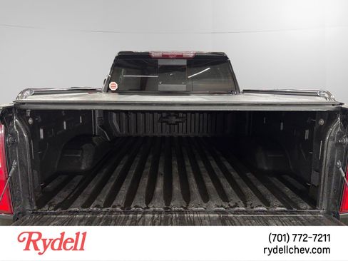 Used 2022 Chevrolet Silverado 2500 LTZ w/ LTZ Premium Package AWD/4WD image 18