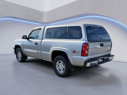 Used 2004 Chevrolet Silverado 1500 4x4 Regular Cab w/ Light Duty Power Package image 5