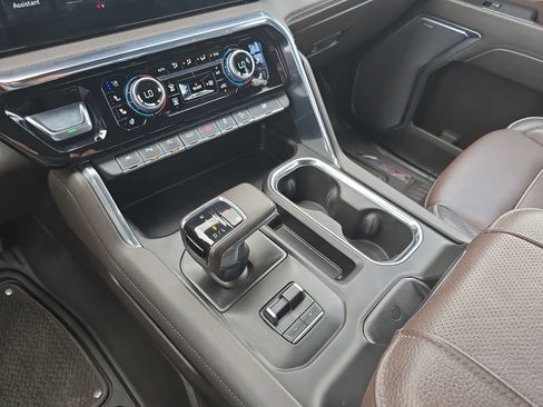 Certified 2023 GMC Sierra 1500 Denali AWD/4WD image 22