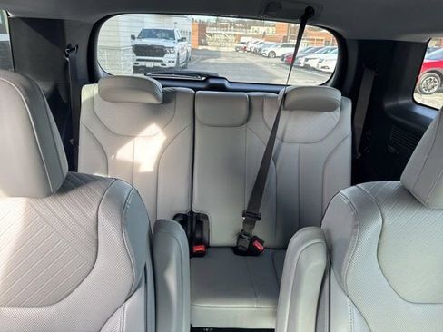 Used 2023 Hyundai Palisade SEL image 11