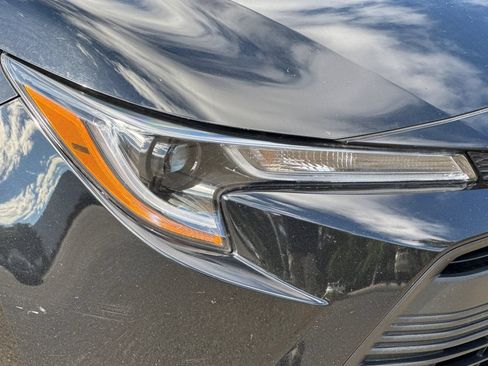 Used 2024 Toyota Corolla LE FWD image 45
