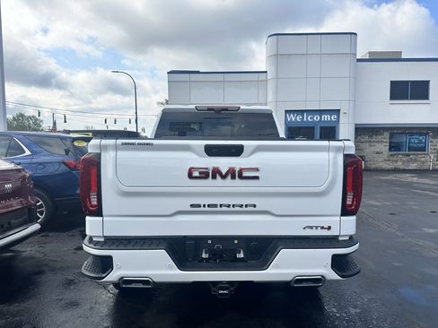 Used 2023 GMC Sierra 1500 AT4 w/ Technology Package AWD/4WD image 8