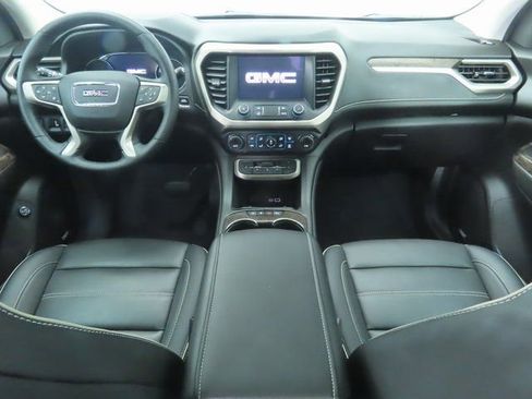 Used 2023 GMC Acadia Denali w/ Denali Technology Package image 13