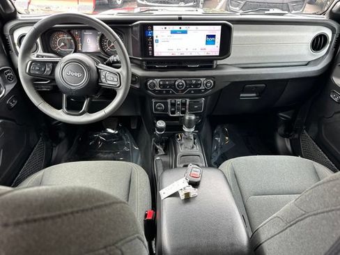 Used 2024 Jeep Wrangler Unlimited Sport AWD/4WD image 33