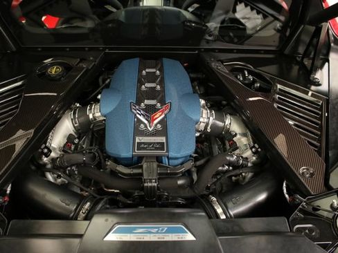 Used 2025 Chevrolet Corvette ZR1 w/ ZR1 Carbon Fiber Aero Package RWD image 14