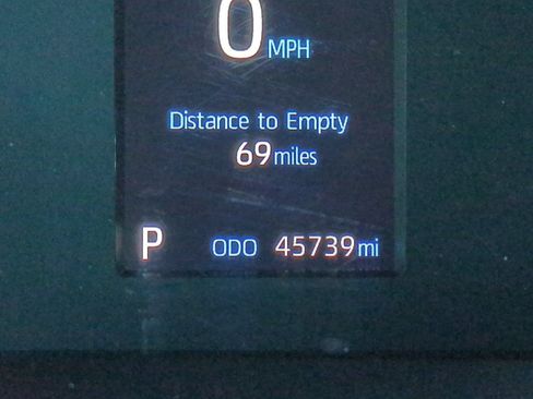 Used 2022 Toyota Tundra Limited w/ TRD Off-Road Package AWD/4WD image 38