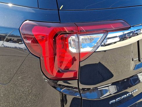 Used 2021 GMC Acadia Denali w/ Denali Ultimate Package image 12