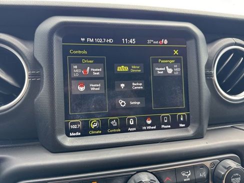Used 2020 Jeep Wrangler Unlimited Sahara image 22