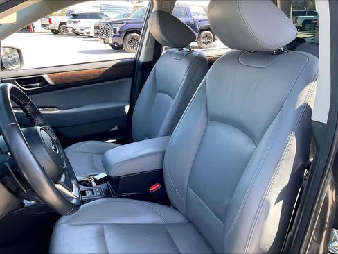 Used 2019 Subaru Outback 2.5i Limited w/ Popular Package #2 image 8