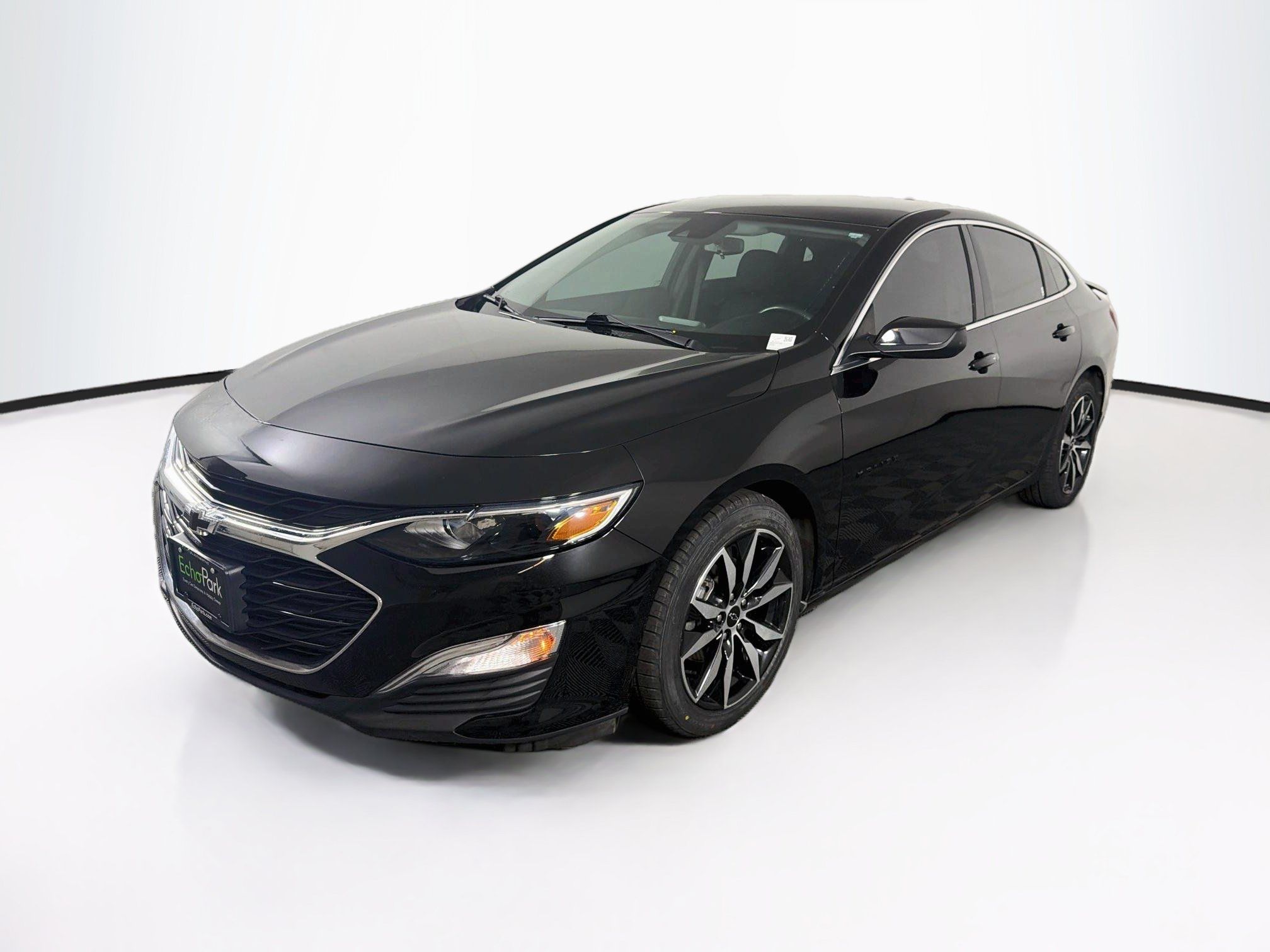Used 2023 Chevrolet Malibu RS w/ LPO, Floor Liner Package FWD image 3