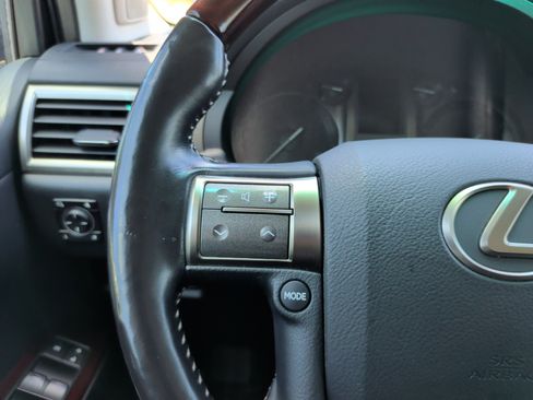 Used 2016 Lexus GX 460 Luxury w/ Preferred Accessory Package AWD/4WD image 21