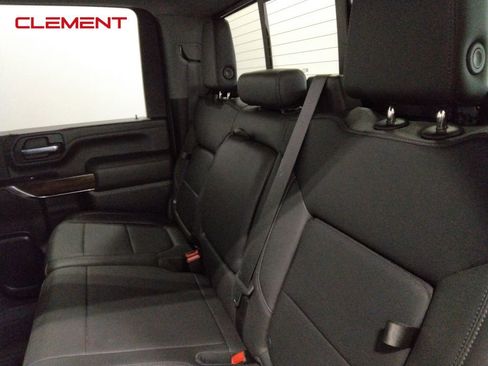 Used 2022 GMC Sierra 2500 SLT w/ SLT Convenience Package image 28