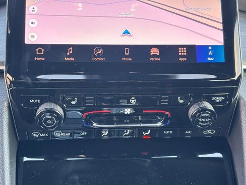 New 2025 Jeep Grand Cherokee L Limited w/ Trailer Tow Package image 22