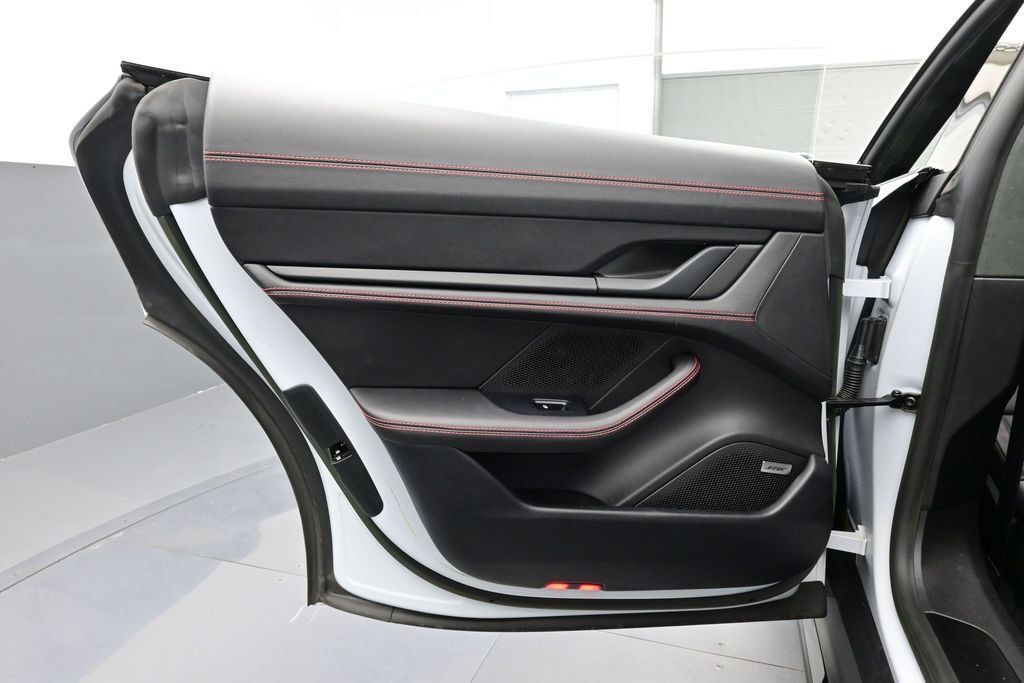 Certified 2024 Porsche Taycan GTS AWD/4WD image 13