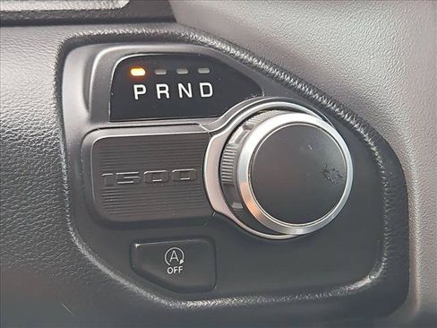 Used 2019 RAM 1500 Big Horn RWD image 18