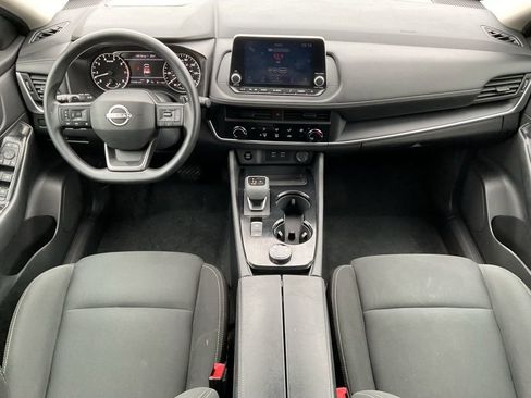 Used 2025 Nissan Rogue S image 16