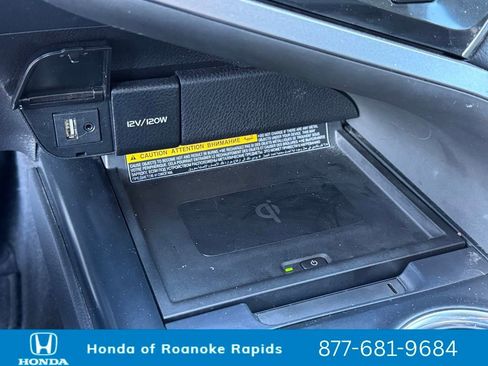 Used 2019 Toyota Camry XLE image 27