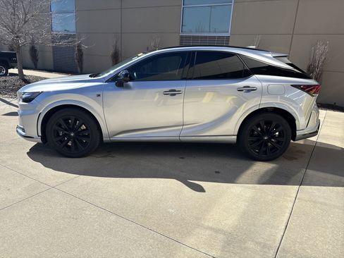 Used 2025 Lexus RX 500h F Sport image 7