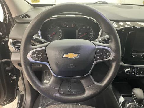 Certified 2021 Chevrolet Traverse LS FWD image 10