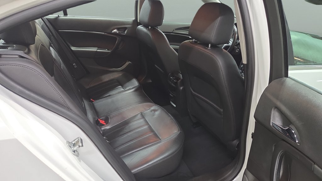 Used 2011 Buick Regal CXL w/ RL3 Preferred Equipment Group FWD image 21