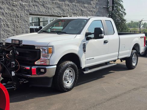 Used 2022 Ford F250 XL w/ Power Equipment Group AWD/4WD image 5