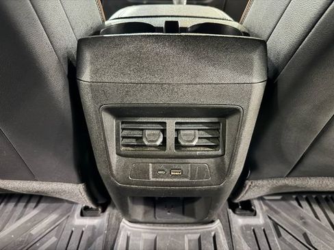 Used 2024 GMC Canyon AT4 w/ Technology Package AWD/4WD image 27