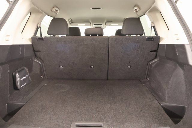 Used 2024 Nissan Rogue S AWD/4WD image 25
