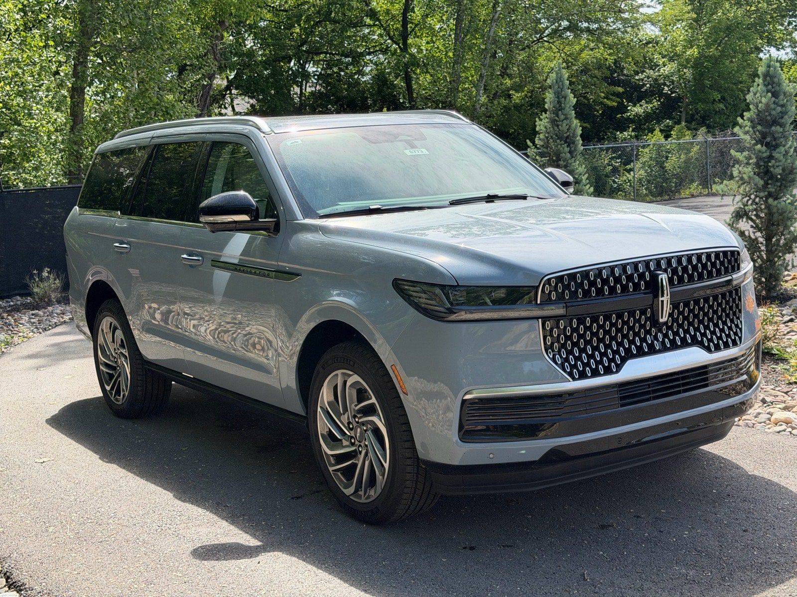 New 2026 Lincoln Navigator Reserve AWD/4WD image 7