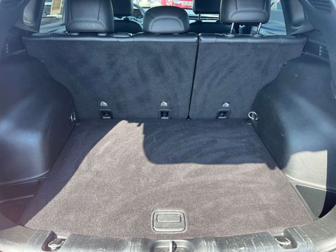 Used 2025 Jeep Compass Limited image 33