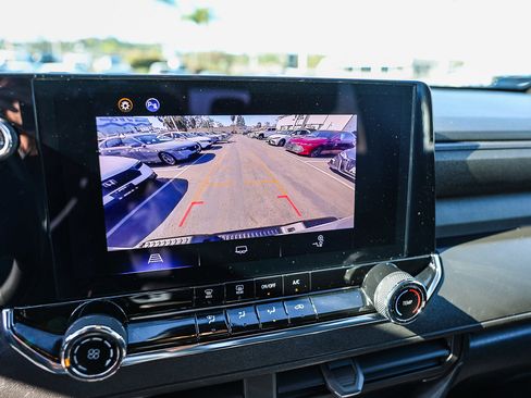 Used 2023 Chevrolet Colorado Trail Boss w/ Advanced Trailering Package image 14