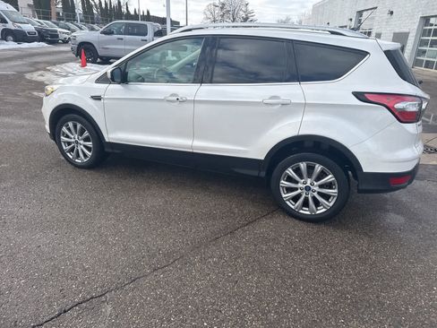 Used 2018 Ford Escape Titanium w/ Ford Safe & Smart Package image 19